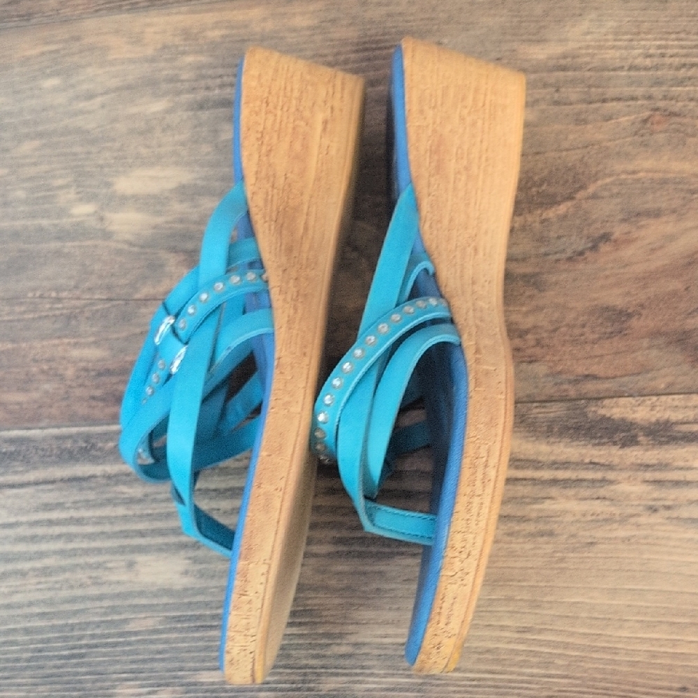 Italian Shoemakers Blue Studded Sandals 7 - Picture 7 of 8